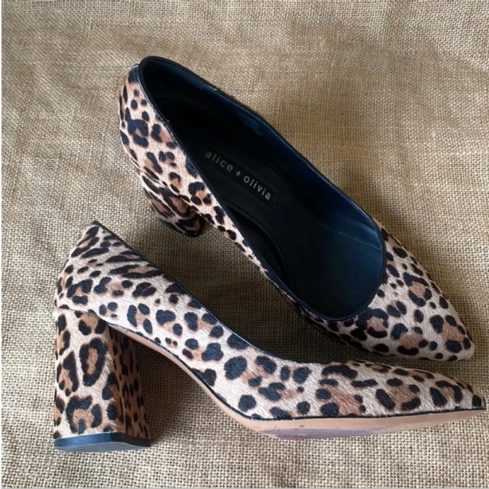Alice & olivia block heel calf leather leopard print By Stacey bendet 8 1/2